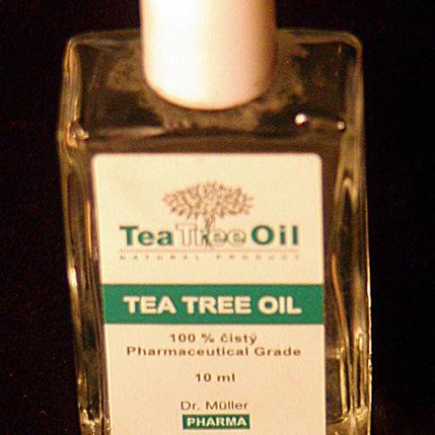 Tea-tree-oil-bottle